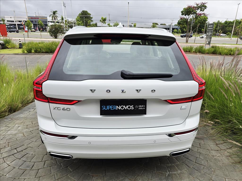 XC60 2.0 T8 HYBRID MOMENTUM AWD GEARTRONIC5