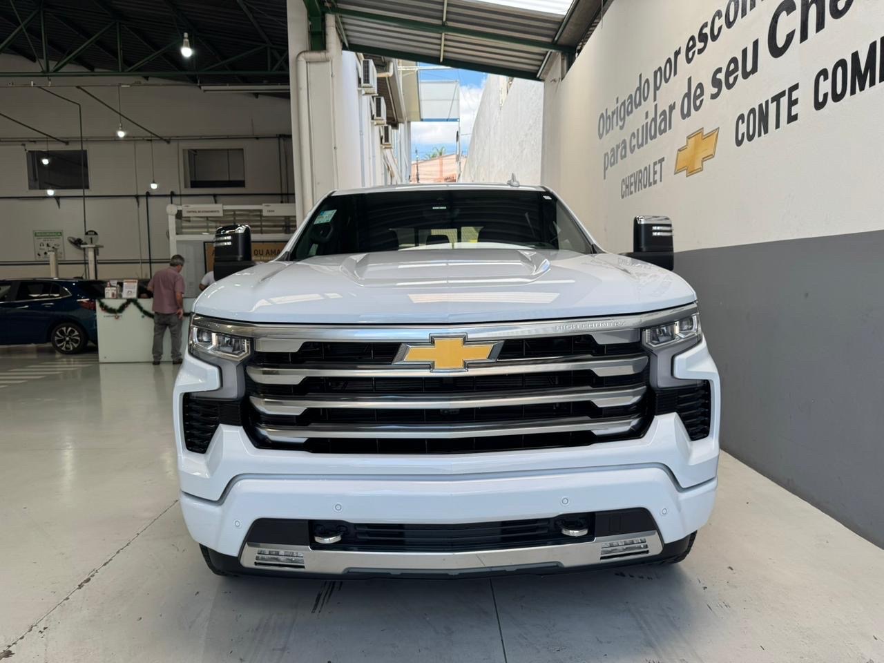 SILVERADO 5.3 V8 GASOLINA 1500 HIGH COUNTRY 4X4 AUTOMÁTICO2