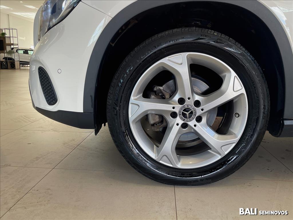 GLA 200 1.6 CGI FLEX ADVANCE 7G-DCT8
