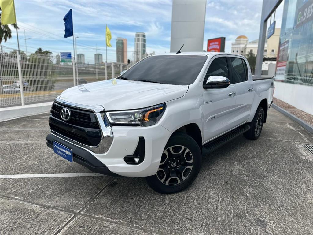 HILUX 2.8 D-4D TURBO DIESEL CD SRV 4X4 AUTOMÁTICO3