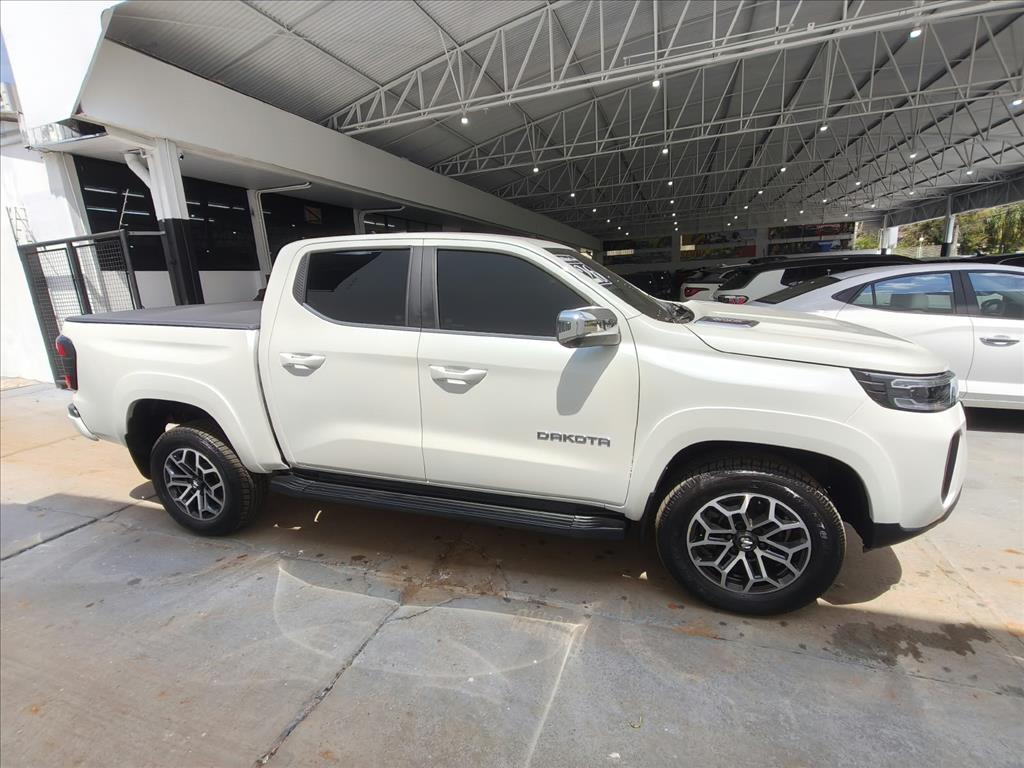 DAKOTA 2.2 TURBO DIESEL LARAMIE 4X4 AUTOMÁTICO7