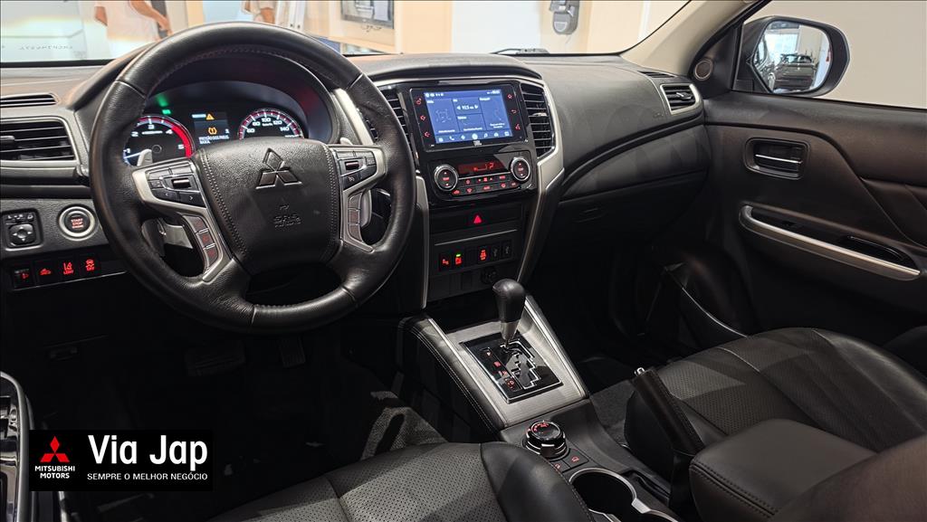 Mitsubishi-L200 TRITON-2.4 16V TURBO DIESEL SPORT HPE-S CD 4P 4X4 AUTOMÁTICO