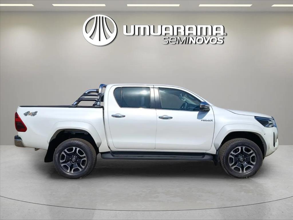 HILUX 2.8 D-4D TURBO DIESEL CD SRX PLUS 4X4 AUTOMÁTICO3