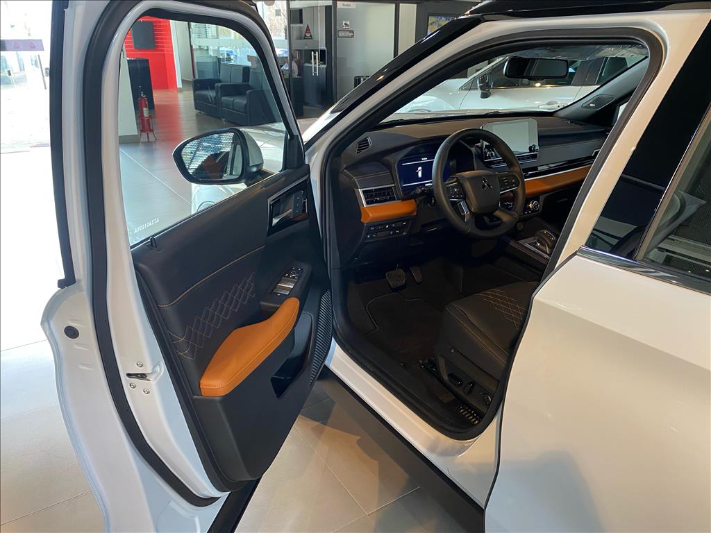 Mitsubishi-OUTLANDER-2.4 PHEV SIGNATURE S-AWC DHT