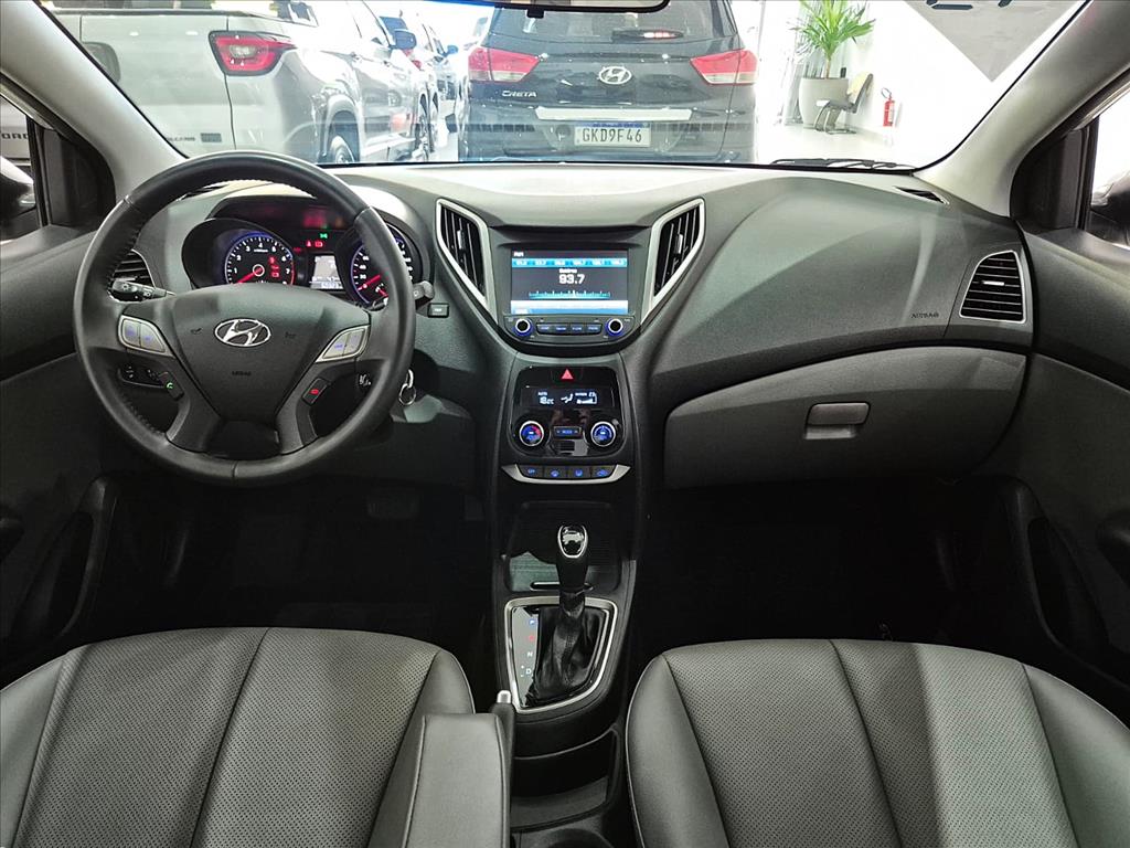 Hyundai-HB20S-1.6 PREMIUM 16V FLEX 4P AUTOMÁTICO