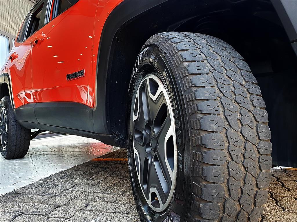 Jeep Renegade - 2.0 16V TURBO DIESEL TRAILHAWK 4P 4X4 AUTOMÁTICO