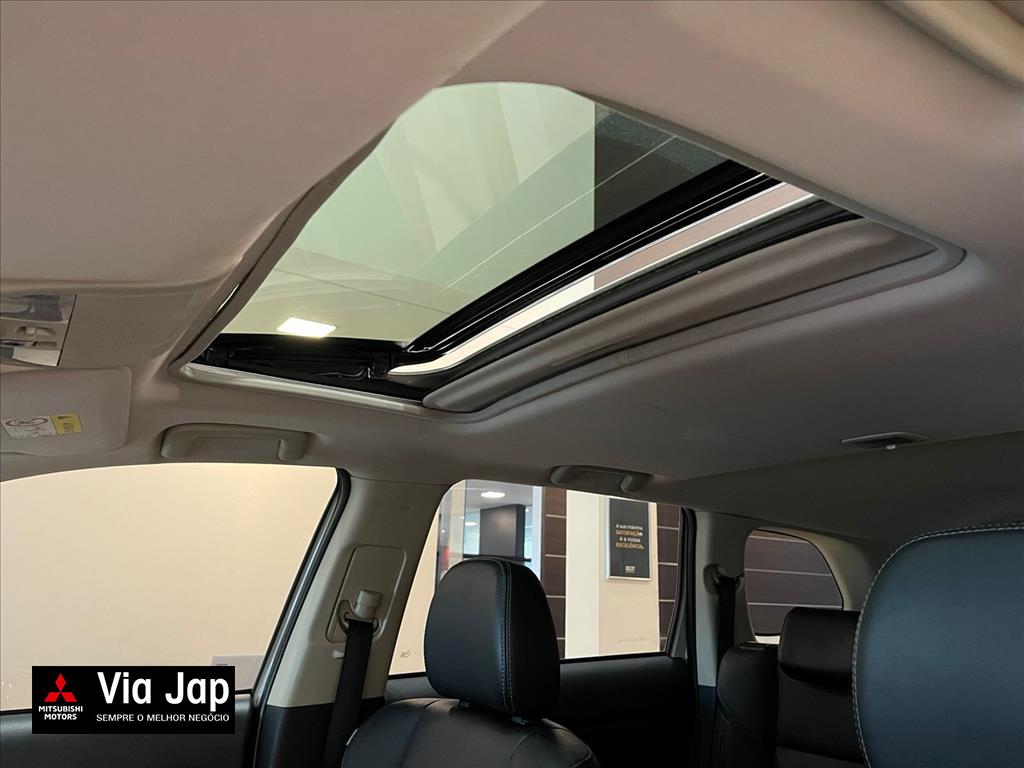 Mitsubishi-OUTLANDER-3.0 MIVEC V6 GASOLINA HPE-S AWD AUTOMÁTICO