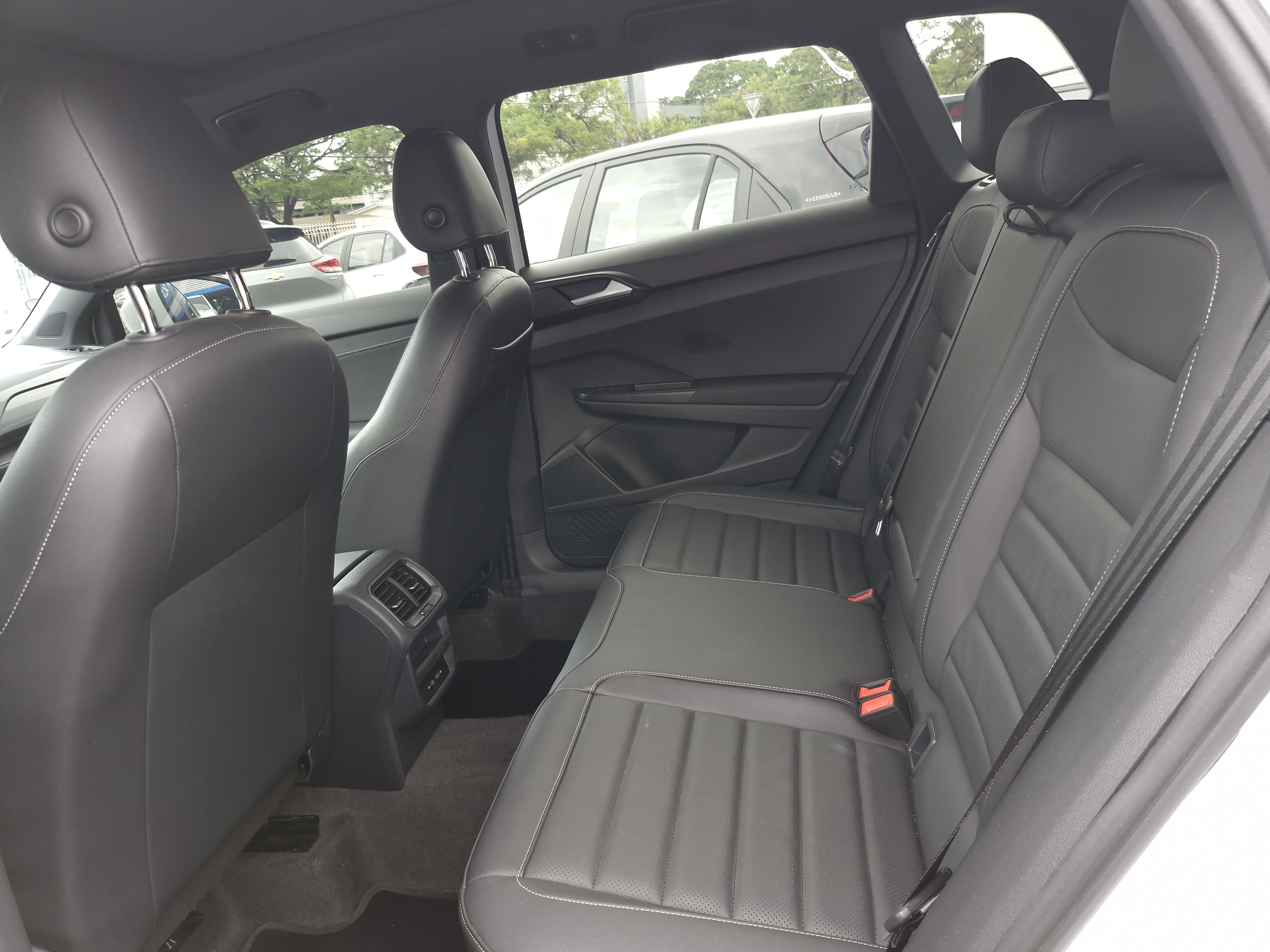 TAOS 1.4 250 TSI TOTAL FLEX HIGHLINE AUTOMÁTICO4