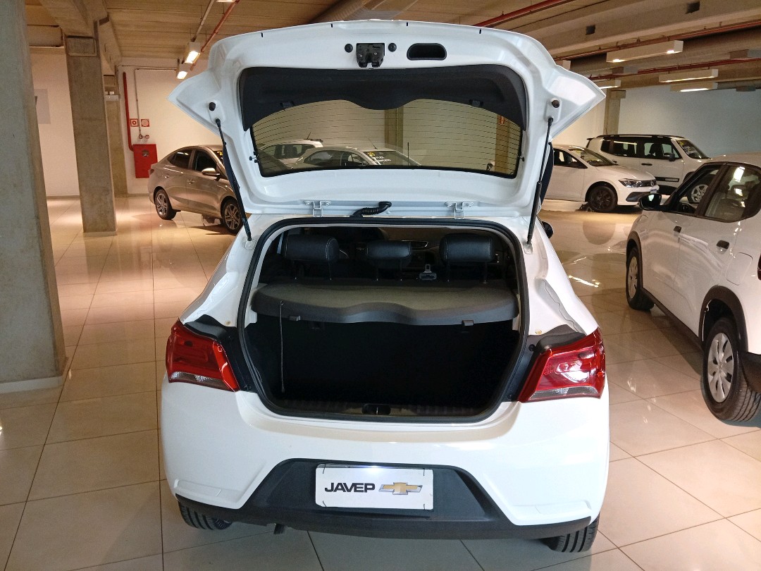 GM - Chevrolet-ONIX-1.0 MPFI LT 8V FLEX 4P MANUAL