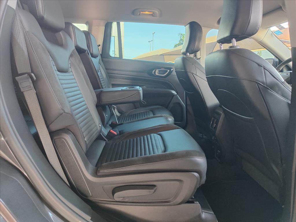COMMANDER 1.3 T270 TURBO FLEX LIMITED AT6 COMMANDER 1.3 T270 TURBO FLEX LIMITED AT6