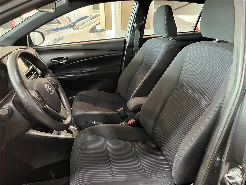 YARIS 1.5 16V FLEX XL PLUS CONNECT MULTIDRIVE11