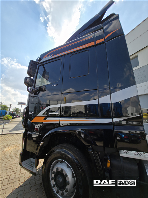 DAF-XF-FTT 530 6X4 SPACE CAB