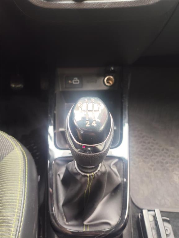KWID 1.0 12V SCE FLEX OUTSIDER MANUAL6