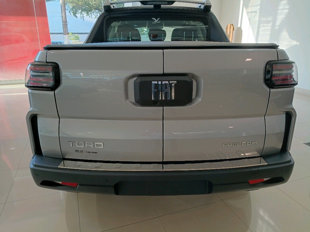 TORO 1.3 TURBO 270 FLEX FREEDOM AT64