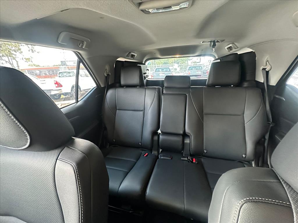 HILUX SW4 2.8 D-4D TURBO DIESEL SRX PLATINUM 4X4 AUTOMÁTICO6