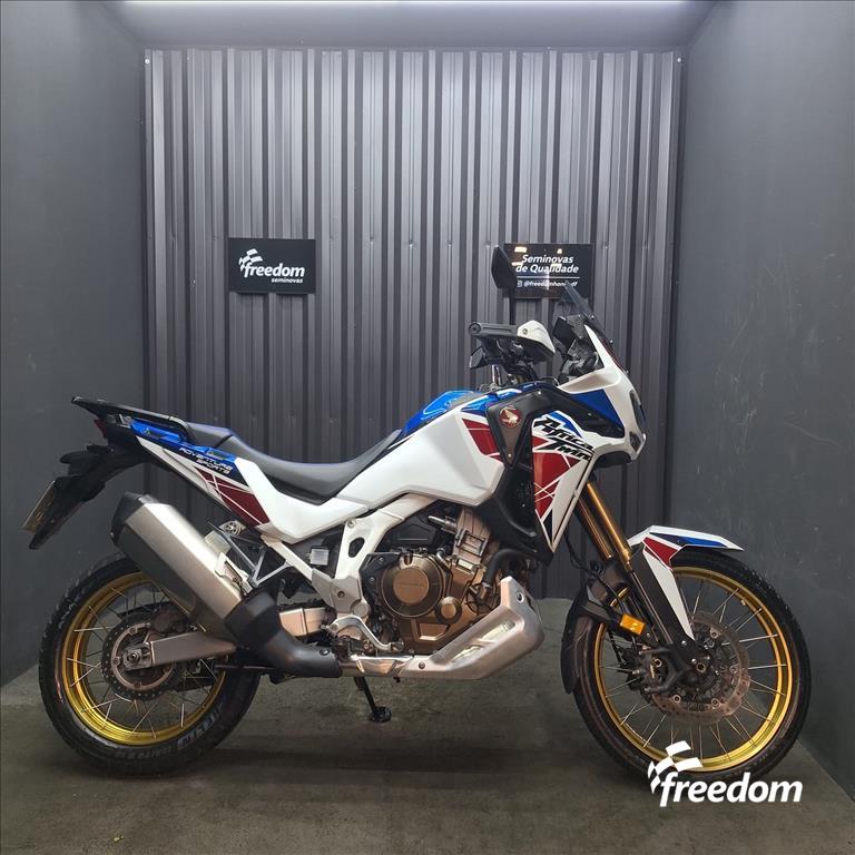 Moto HONDA do modelo CRF 1100L AFRICA TWIN DCT 2023/2023