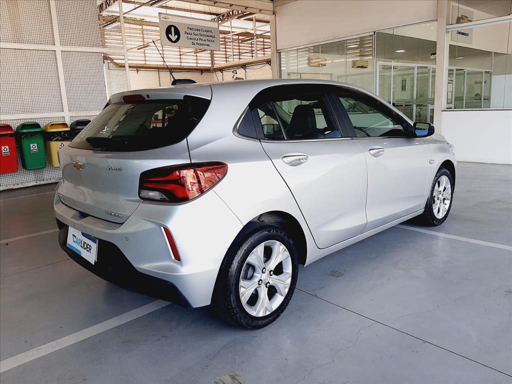 ONIX 1.0 TURBO FLEX AUTOMÁTICO2