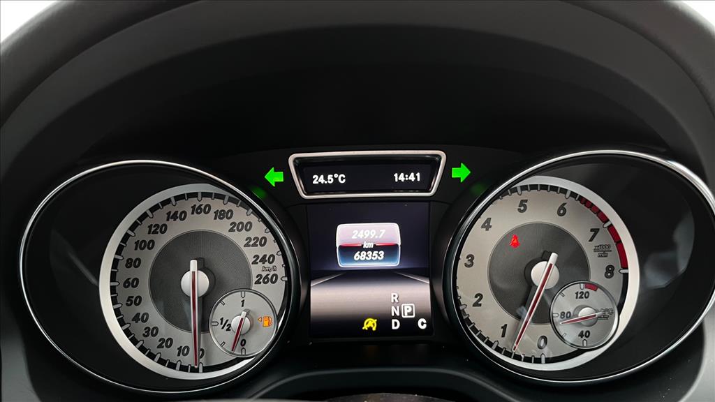 GLA 250 2.0 16V TURBO GASOLINA ENDURO 4P AUTOMÁTICO2