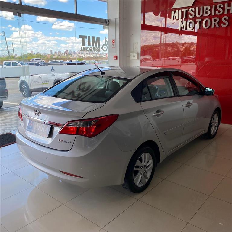 Hyundai-HB20S-1.6 PREMIUM 16V FLEX 4P AUTOMÁTICO