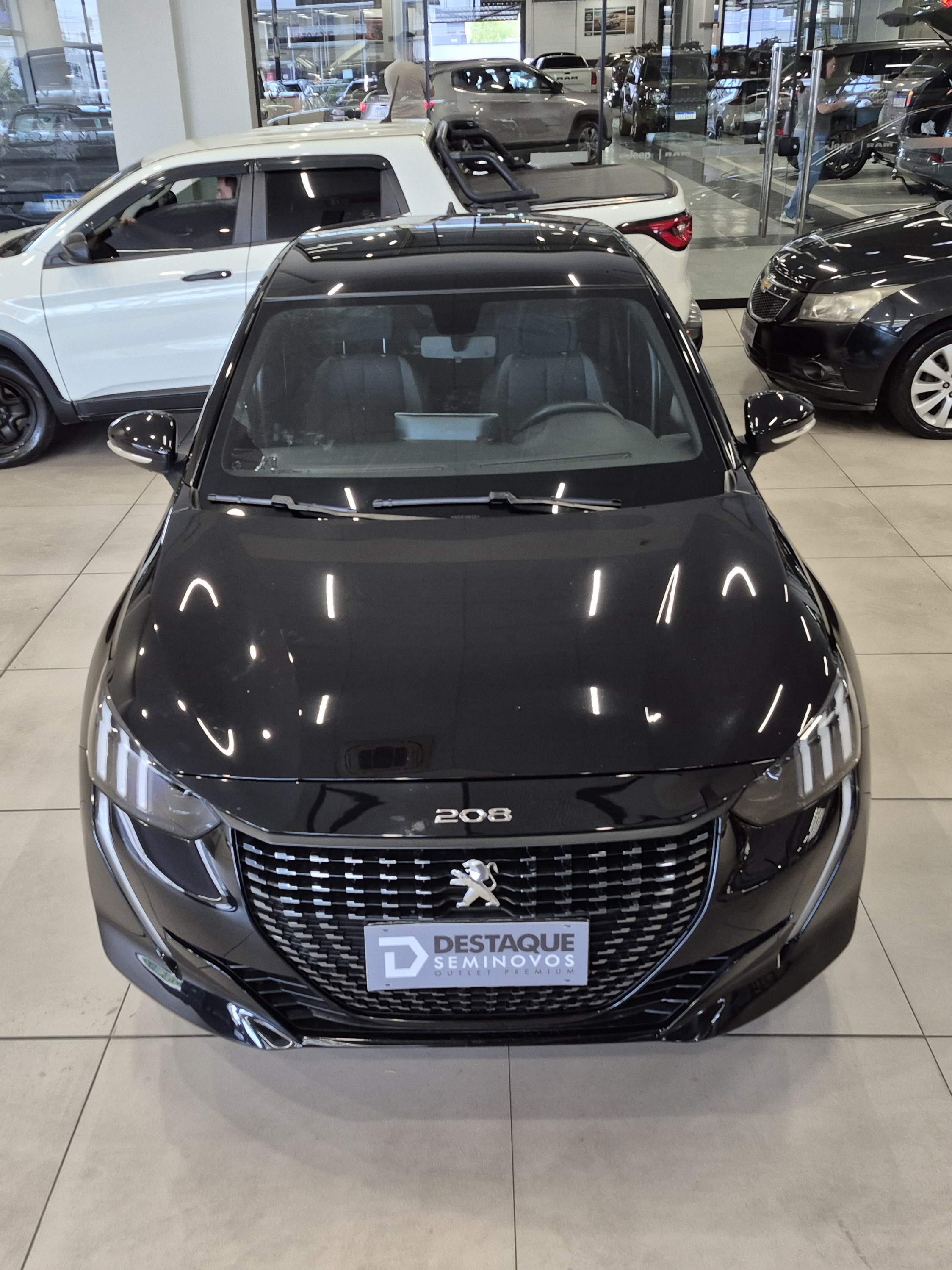 Imagem ilustrativa PEUGEOT 208