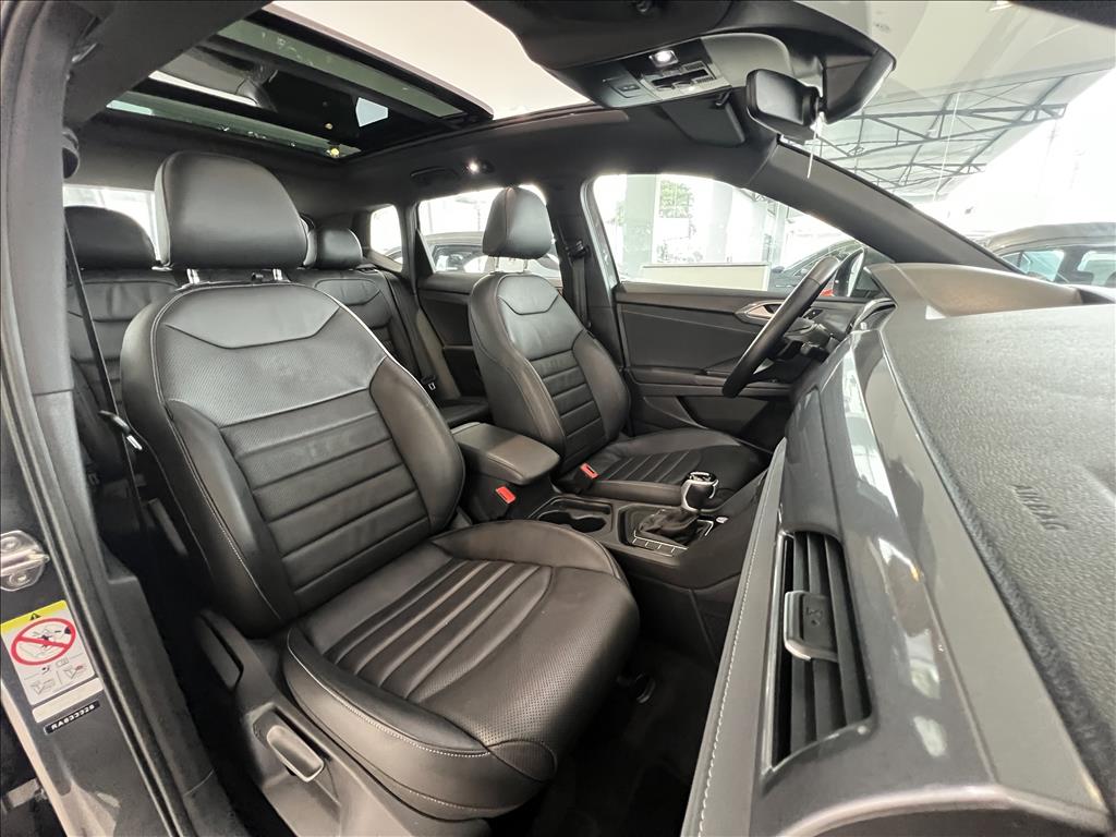 TAOS 1.4 250 TSI TOTAL FLEX HIGHLINE AUTOMÁTICO17