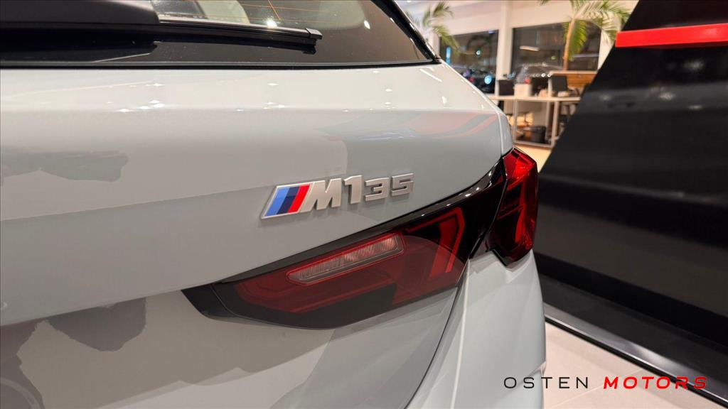 BMW-M 135i-2.0 16V TURBO GASOLINA XDRIVE STEPTRONIC