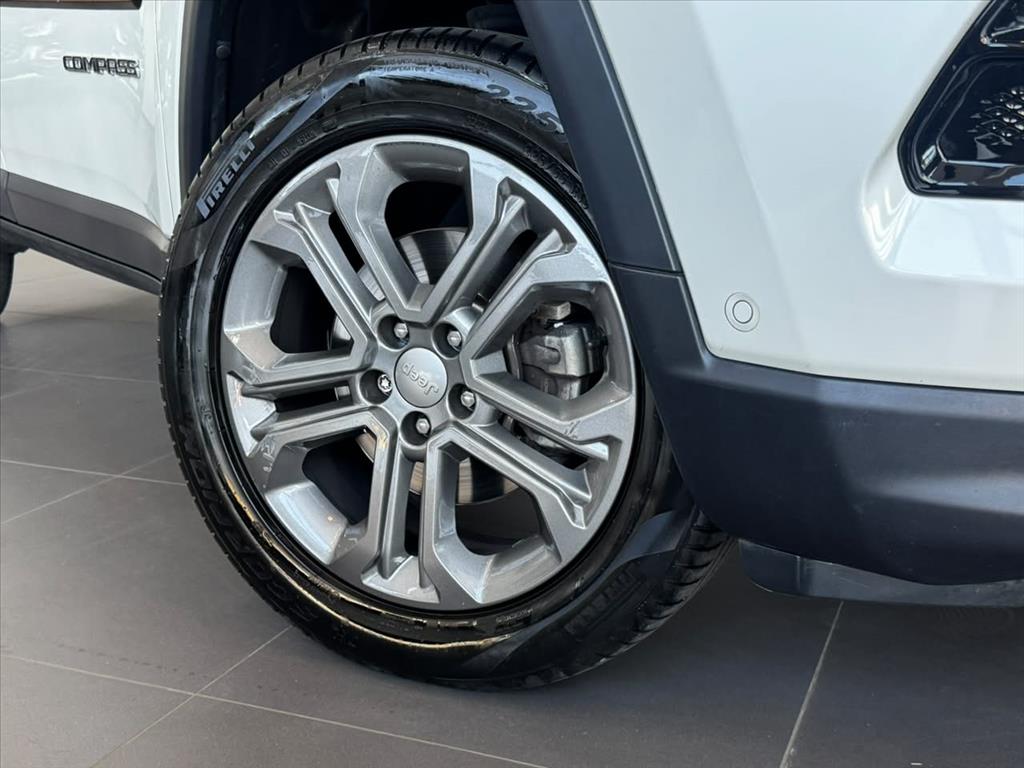 Jeep-COMPASS-1.3 T270 TURBO FLEX LONGITUDE AT6