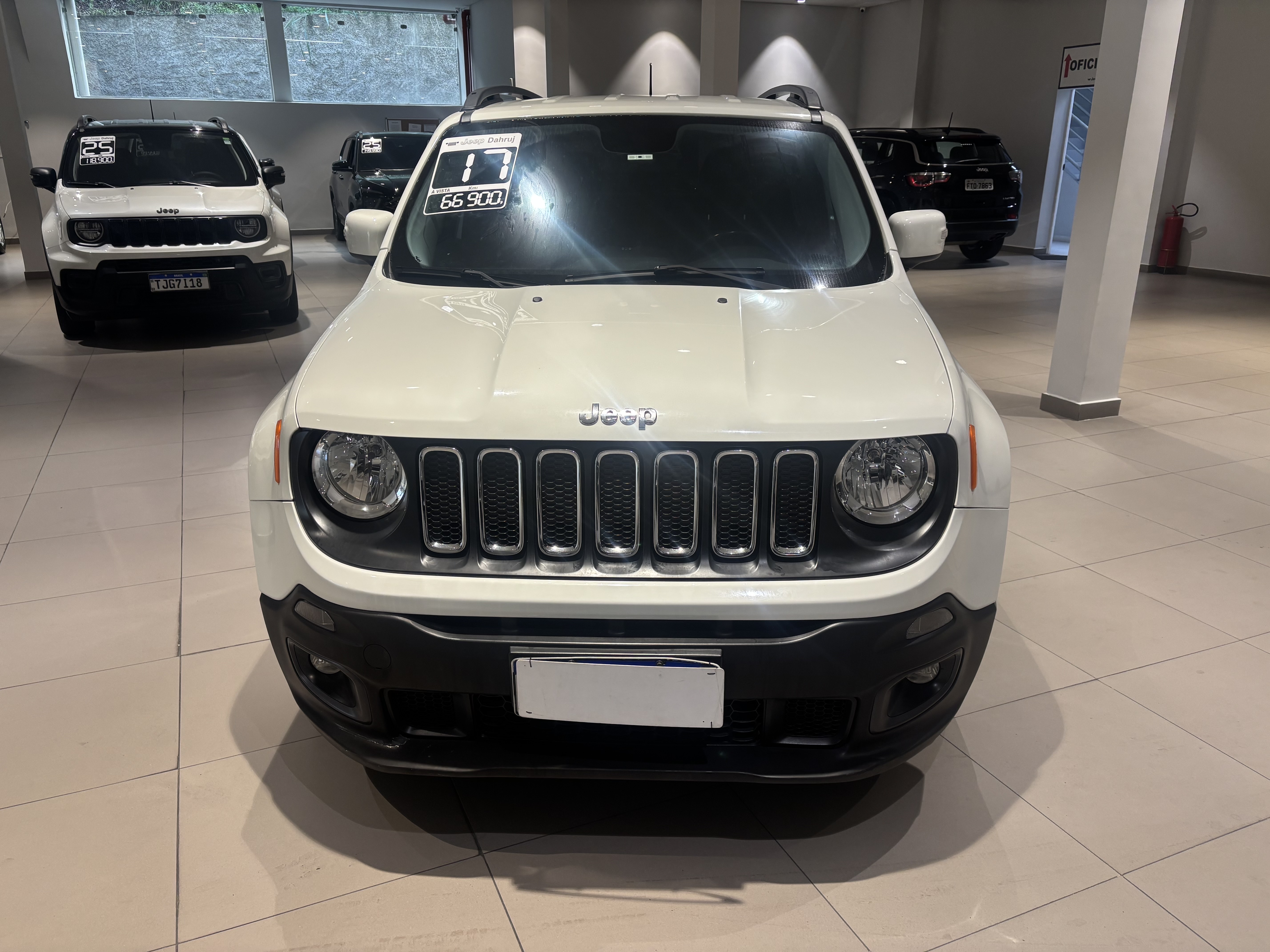 RENEGADE 1.8 16V FLEX LONGITUDE 4P AUTOMÁTICO