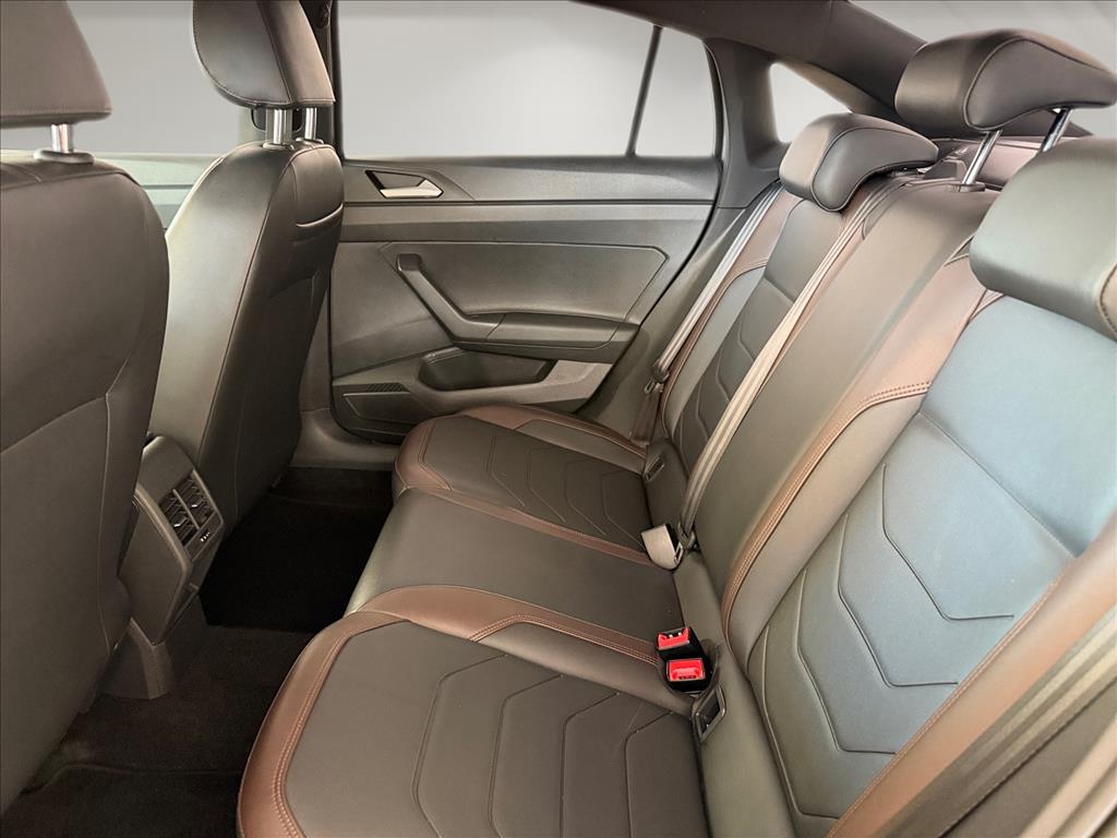 VIRTUS 1.0 200 TSI HIGHLINE AUTOMÁTICO10