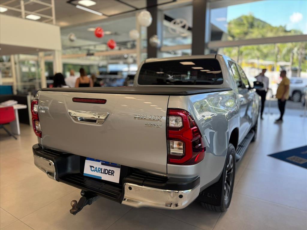 HILUX 2.8 D-4D TURBO DIESEL CD SRX 4X4 AUTOMÁTICO5