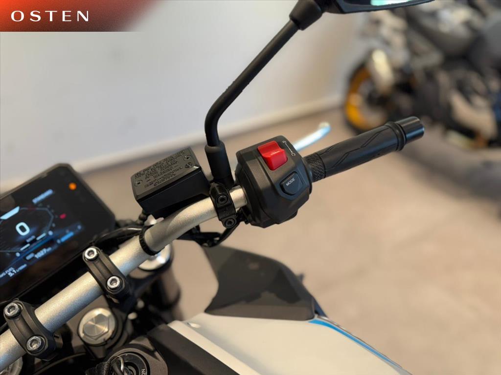 YAMAHA-MT-07-CONNECTED ABS