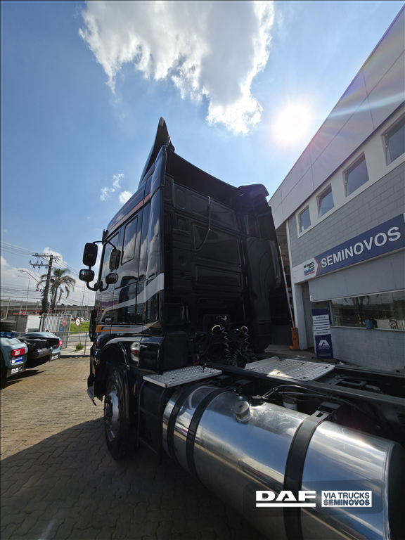 DAF-XF-FTT 530 6X4 SPACE CAB