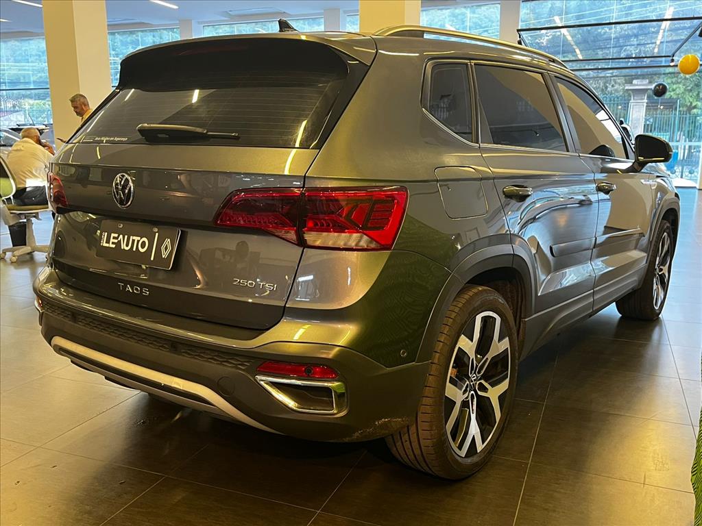 TAOS 1.4 250 TSI TOTAL FLEX HIGHLINE AUTOMÁTICO4