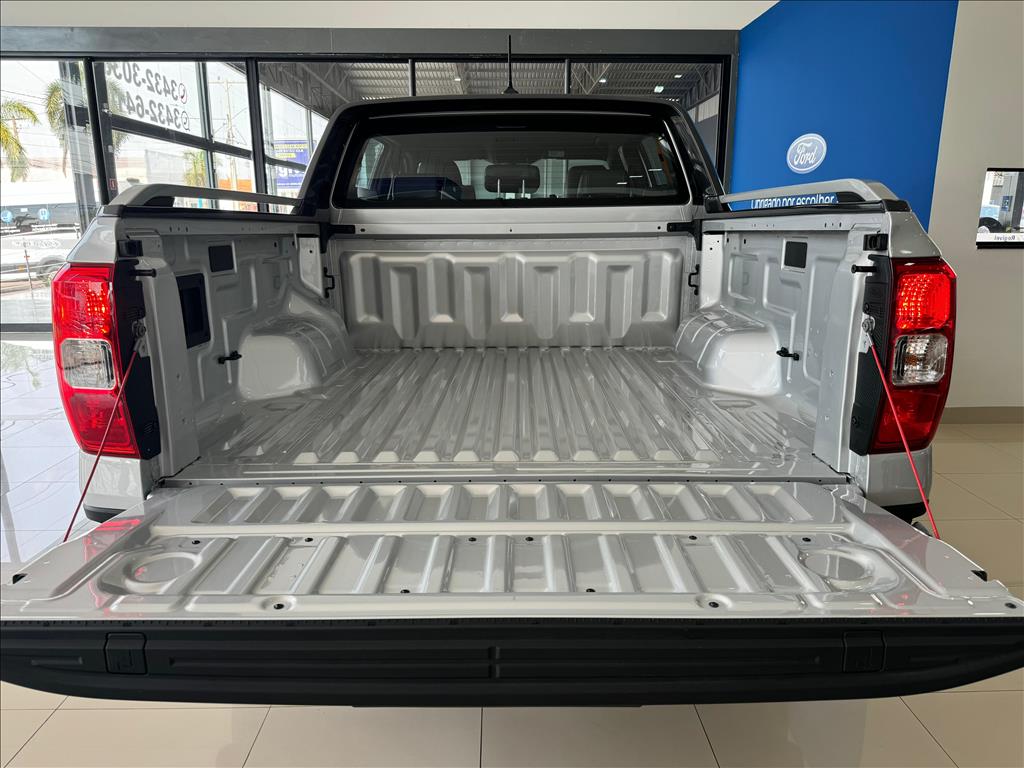 RANGER 2.0 TURBO DIESEL CD BLACK 4X2 AUTOMÁTICO6