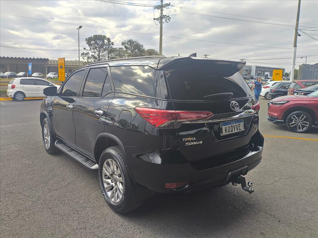 HILUX 2.7 VVT-i FLEX CD SRV 4X2 AUTOMÁTICO