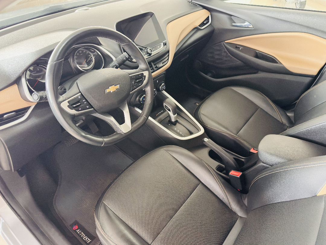 ONIX 1.0 TURBO FLEX PREMIER AUTOMÁTICO9