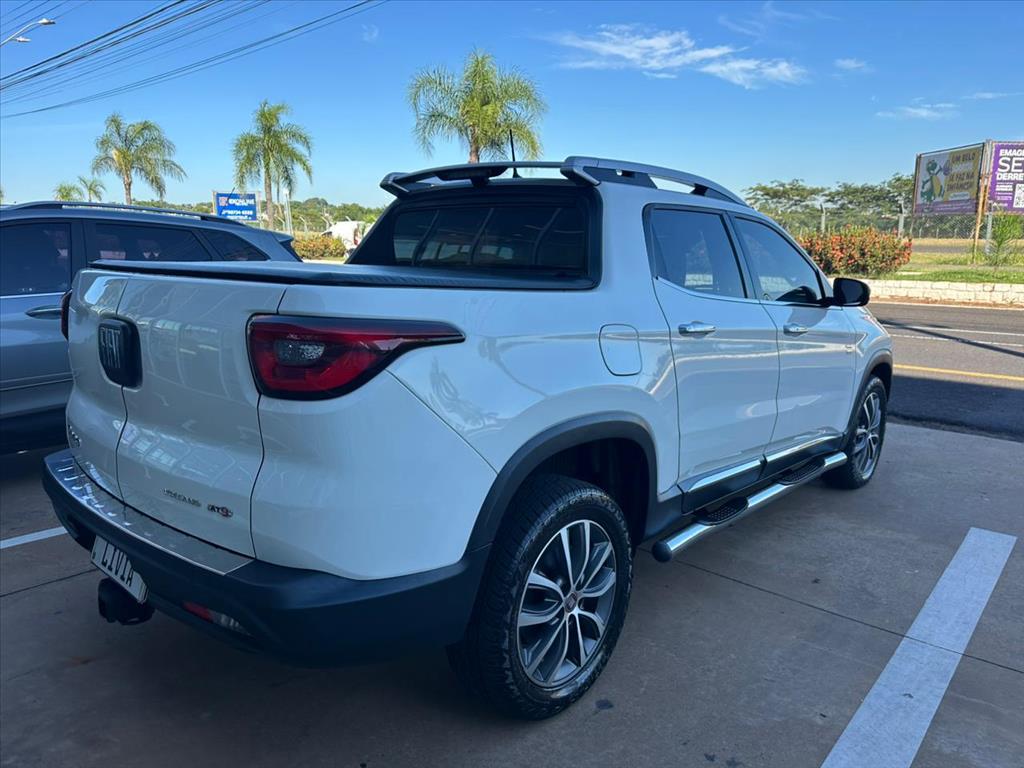 TORO 2.0 16V TURBO DIESEL VOLCANO 4WD AT93