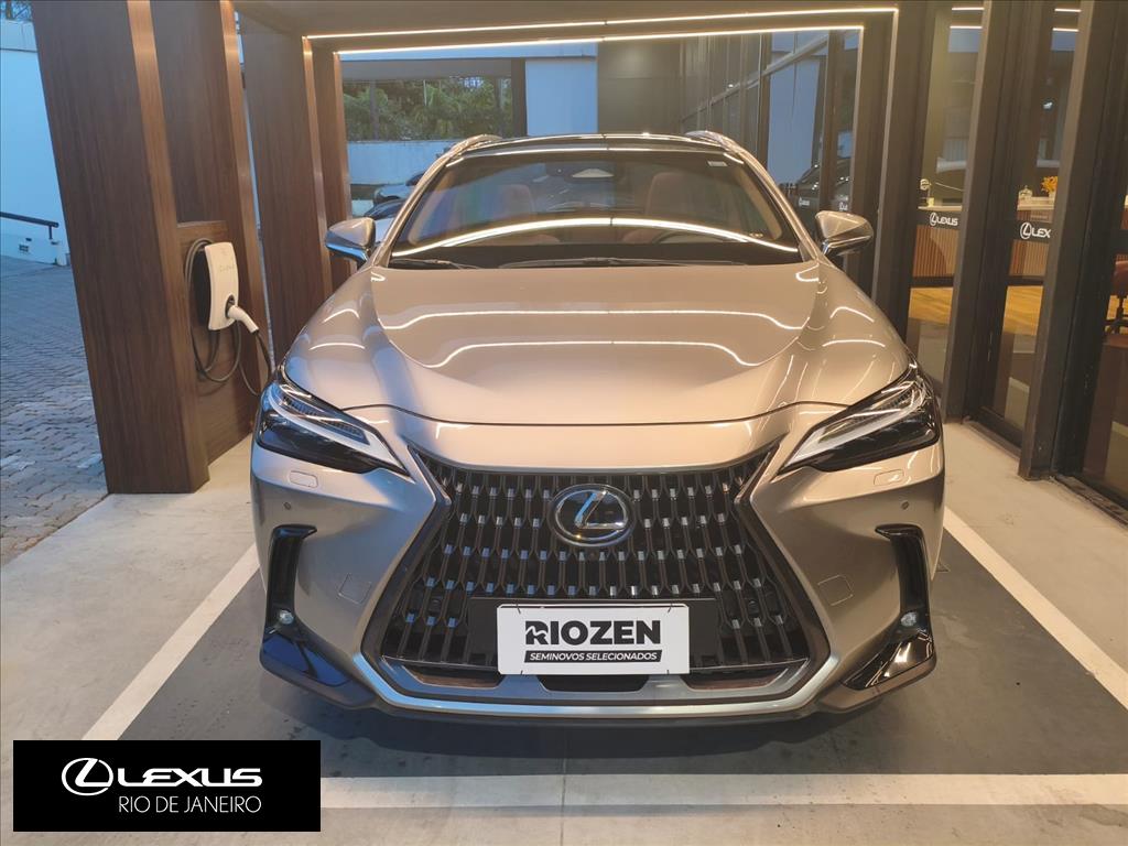 NX 450h+ 2.5 PHEV AWD CVT3