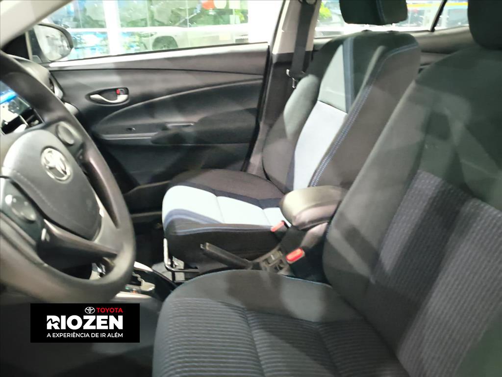 YARIS 1.5 16V FLEX SEDAN XL MULTIDRIVE7
