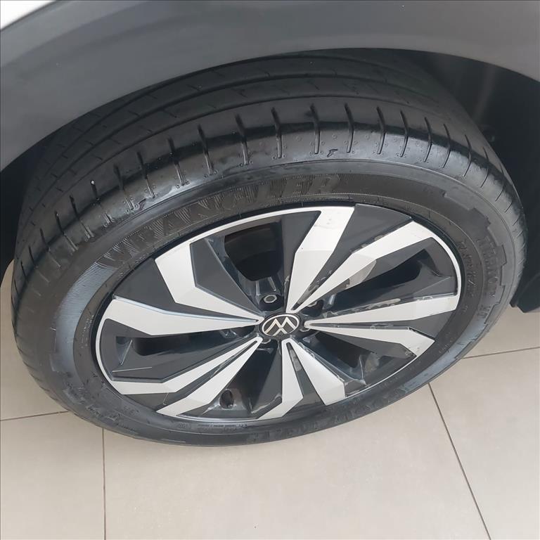 T-CROSS 1.4 250 TSI TOTAL FLEX HIGHLINE AUTOMÁTICO15