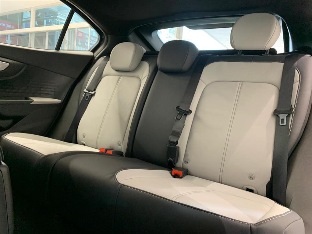 FASTBACK 1.0 TURBO 200 HYBRID AUDACE CVT5