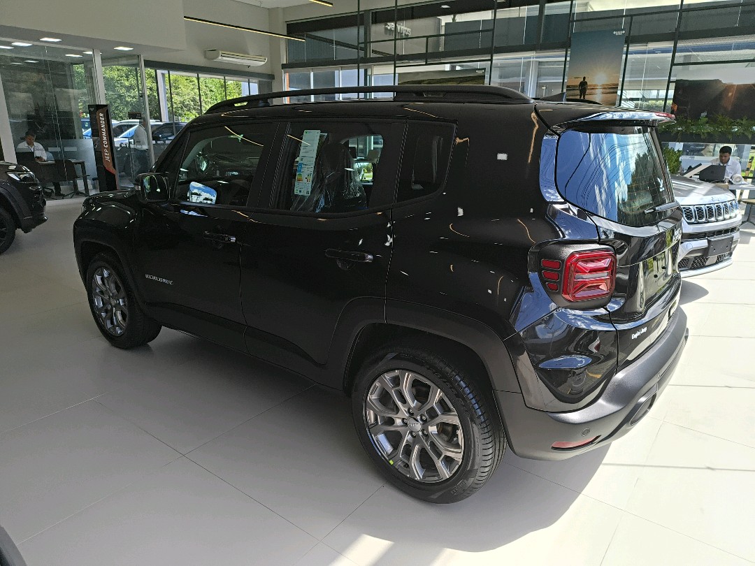 RENEGADE 1.3 T270 TURBO FLEX LONGITUDE AT63