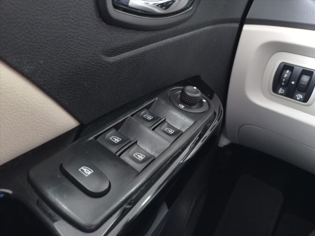 CAPTUR 1.6 16V SCE FLEX INTENSE X-TRONIC12