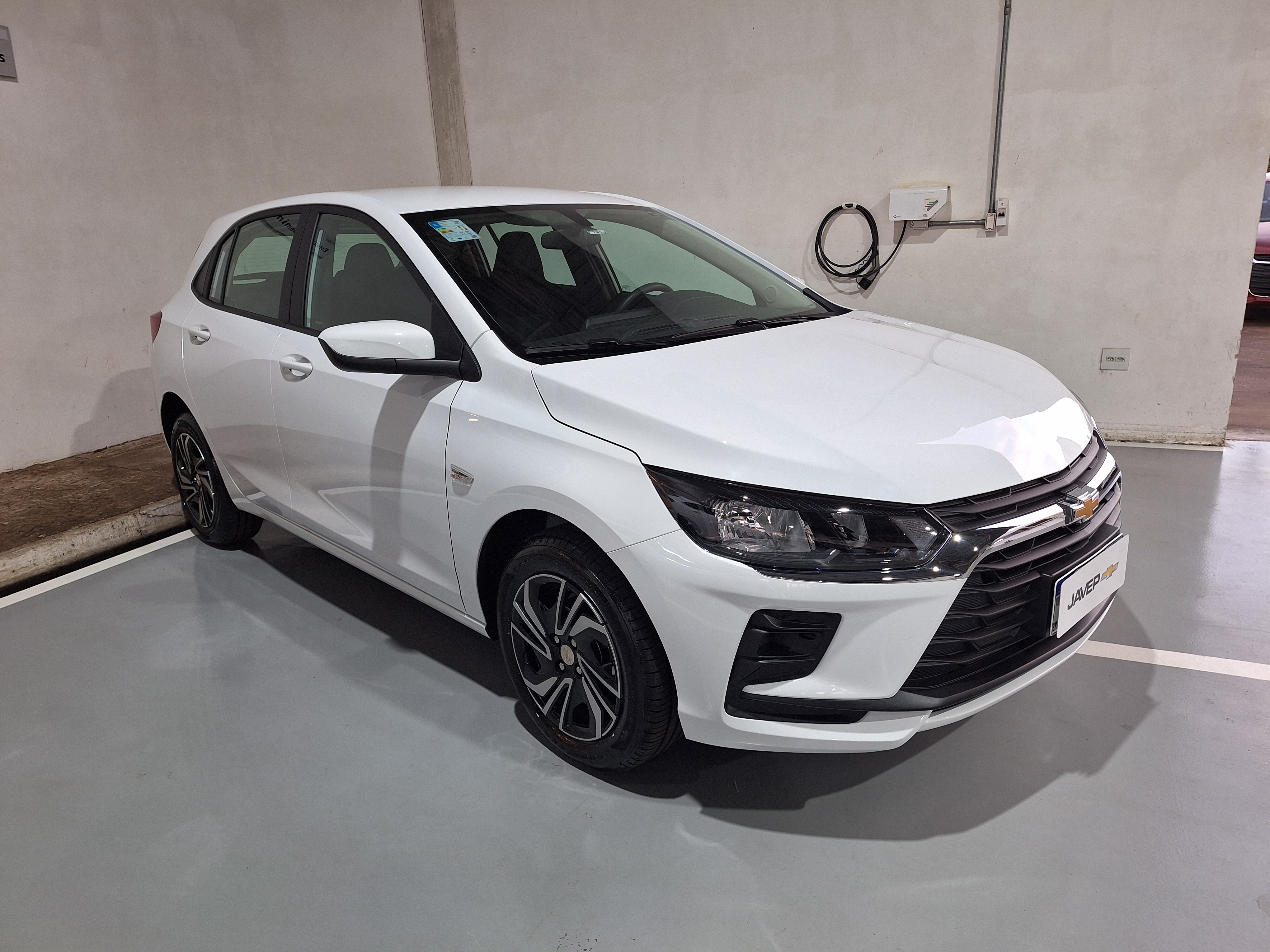 Chevrolet Onix 1.0 Flex Manual - foto 3