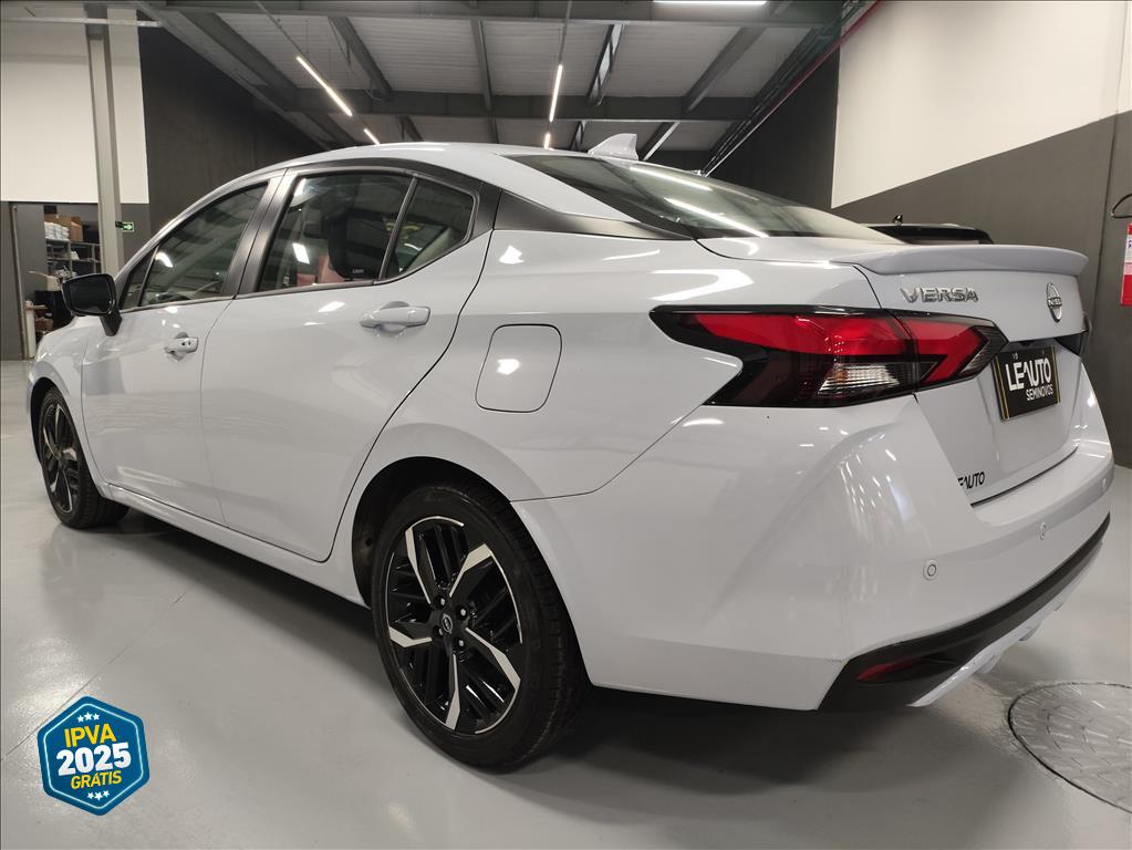 VERSA 1.6 16V FLEX EXCLUSIVE XTRONIC5