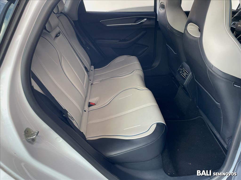 KING 1.5 DM-I PHEV GL AUTOMÁTICO10