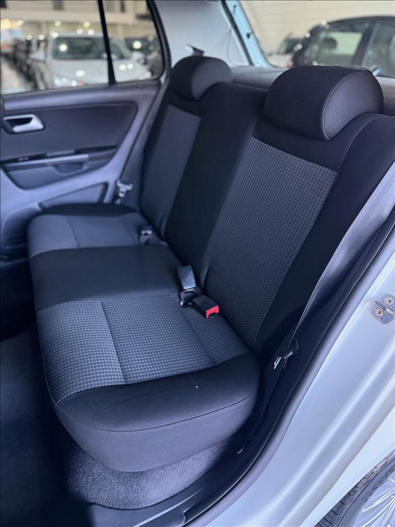 VOLKSWAGEN FOX 1.6 MSI TOTAL FLEX CONNECT 4P MANUAL-9 - Paraná Veículos Campinas - Veículos novos e seminovos com qualidade e procedência - 0