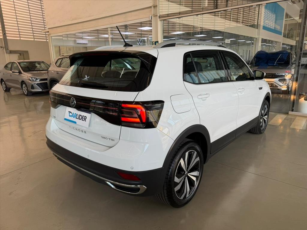 T-CROSS 1.4 250 TSI TOTAL FLEX HIGHLINE AUTOMÁTICO2