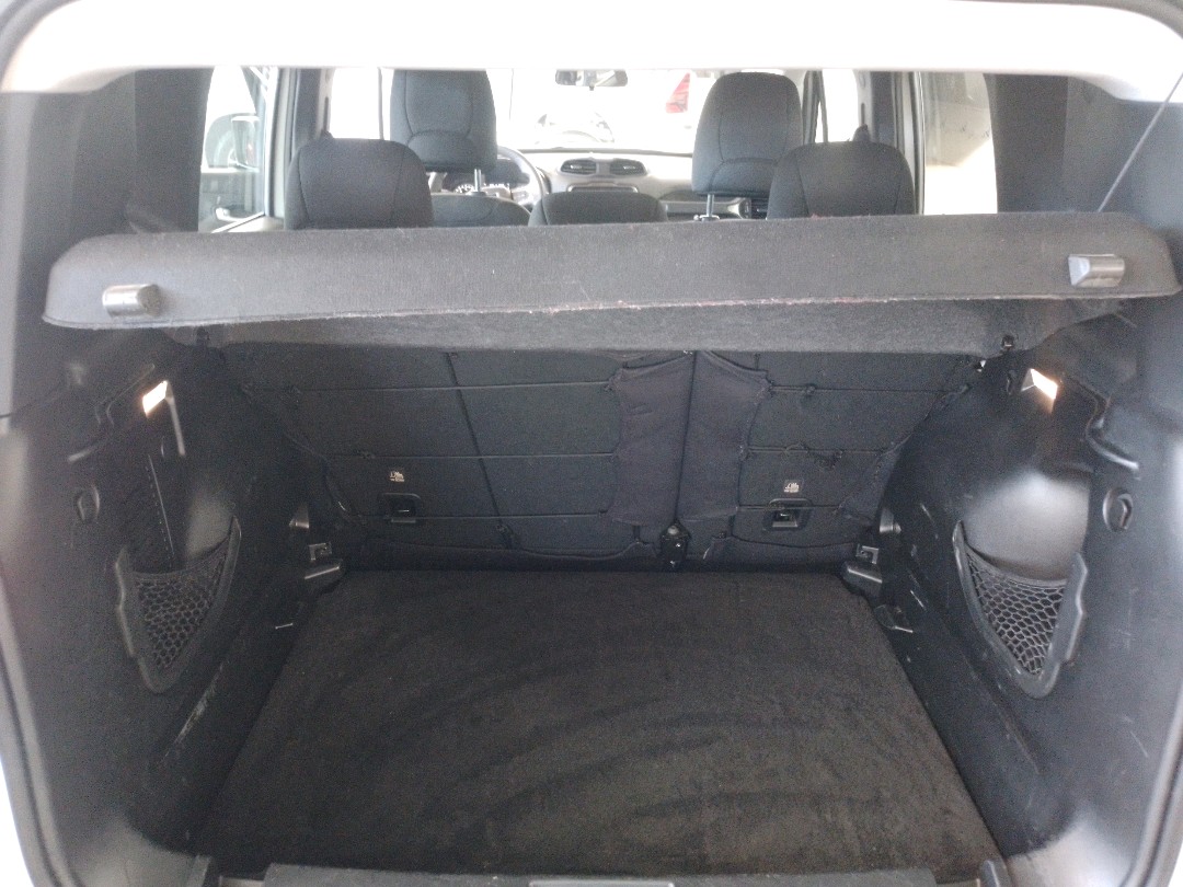 Jeep-RENEGADE-1.3 T270 TURBO FLEX SPORT AT6