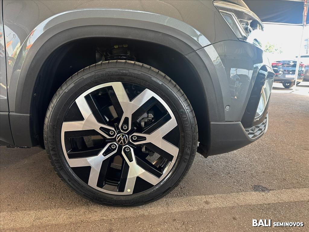 TAOS 1.4 250 TSI TOTAL FLEX HIGHLINE AUTOMÁTICO17